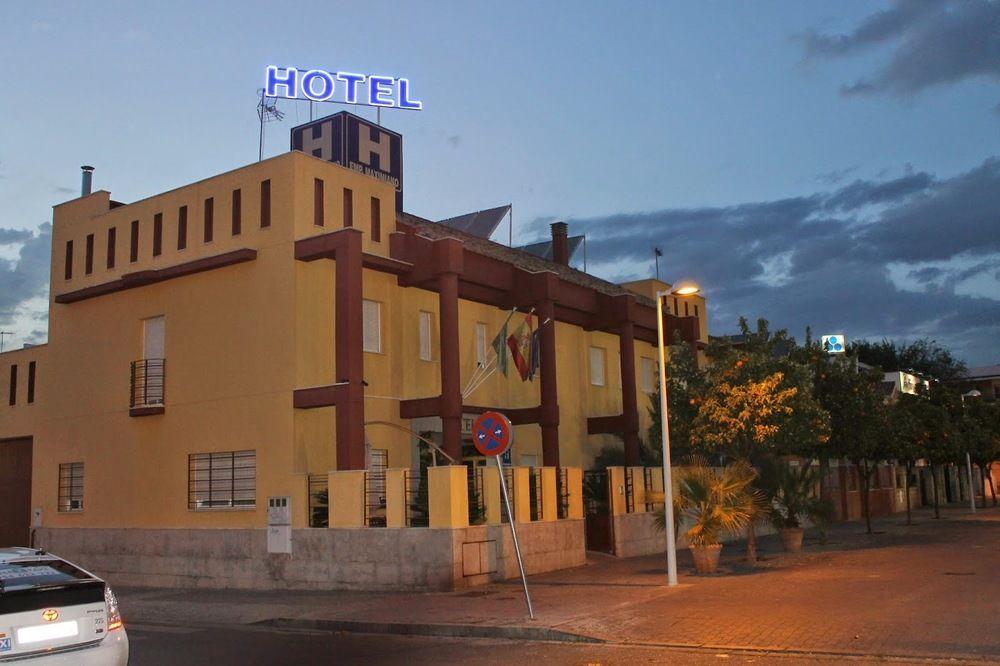Maximiano Herculeo Córdova Exterior foto